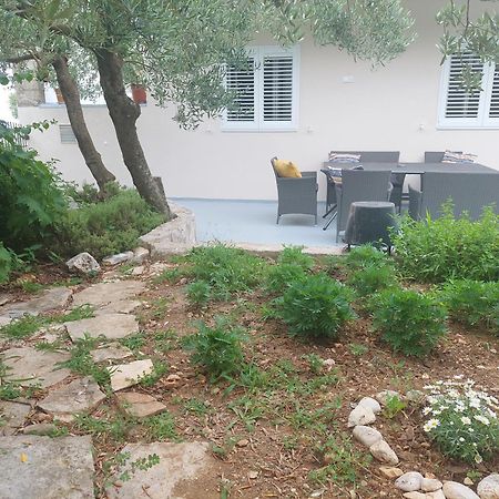 Apartman Igor Podgora Exterior foto